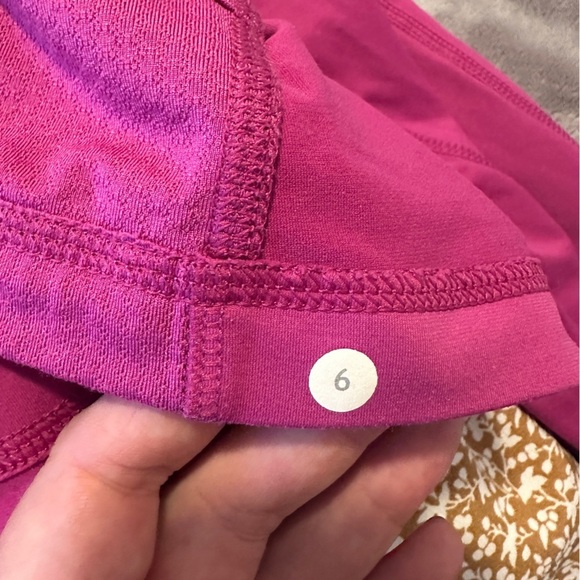 Lululemon Athletica Magenta Long Sleeve High Collared Top Size 6 Women’s - Picture 10 of 10